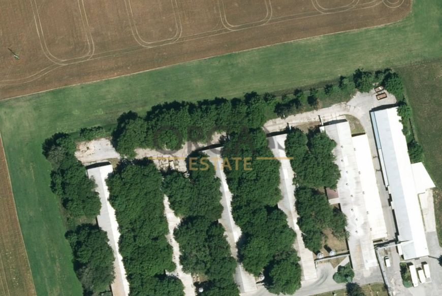 Prodej spoluvlastnického podílu 275 m2 v k. ú. Ratíškovice