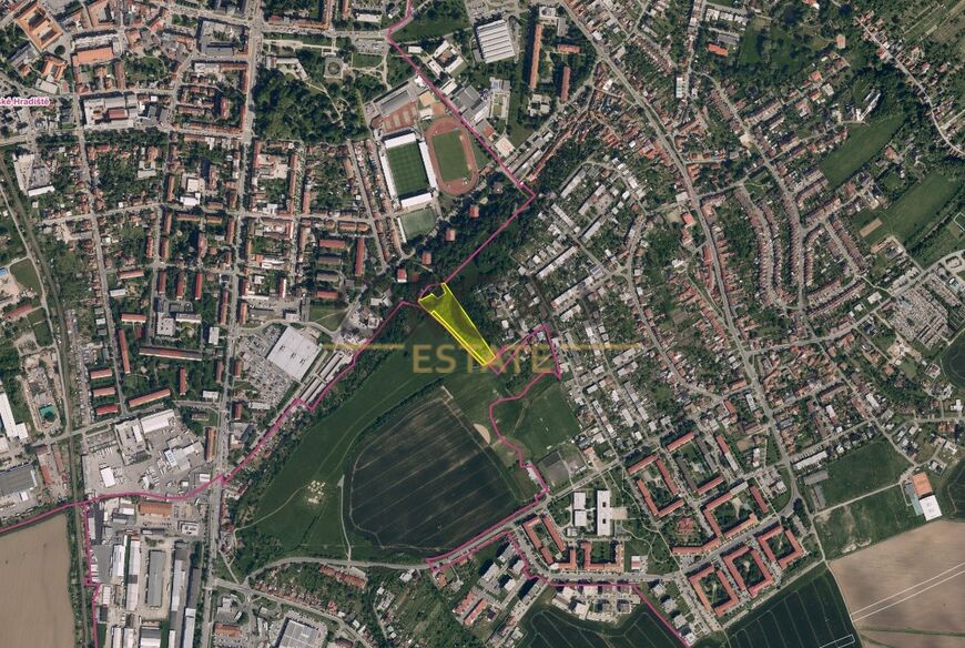 0,1 ha pozemků v k.ú. Mařatice