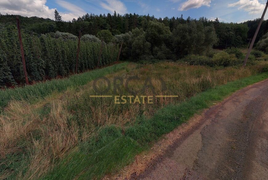 Podíl na pozemcích v k.ú. Pnětluky