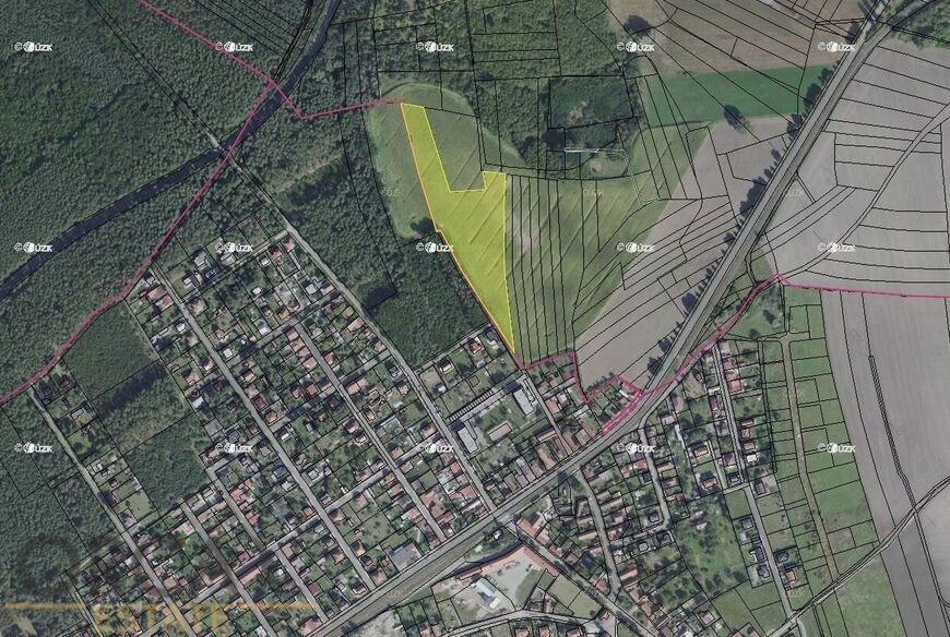 Prodej podílu 3372 m2 na zastavitelném pozemku v k.ú. Sadská