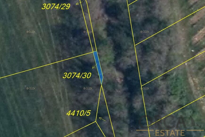 Prodej podílu 2 764 m2 na pozemcích v k.ú. Bzenec