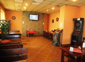 Fotografie nemovitosti - Prodej restaurace se zahradním posezením, bistrem a bowlingem