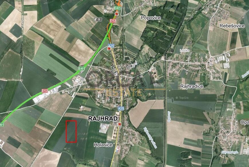 0,3 ha pozemků v k.ú. Holasice