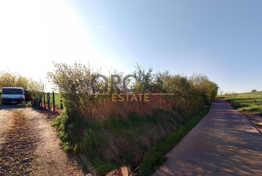 Pozemek v k.ú. Lhotka u Zlína