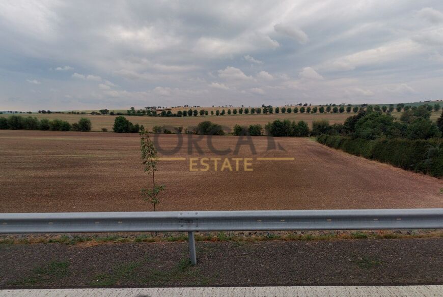 0,1 ha pozemku v k. ú. Kozlany u Vyškova