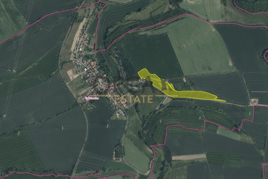 0,27 ha pozemků v k.ú. Touchovice