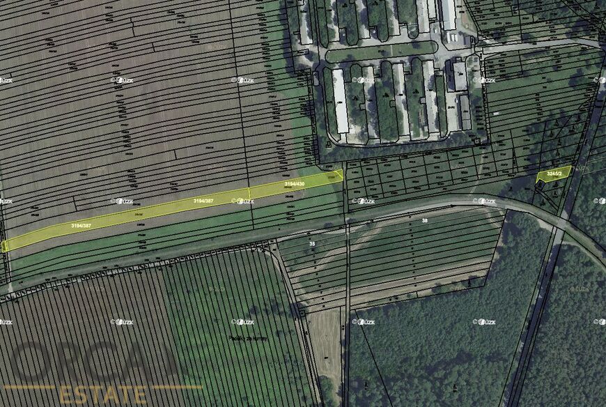 Prodej pozemků 3526 m2 v k.ú. Ratíškovice