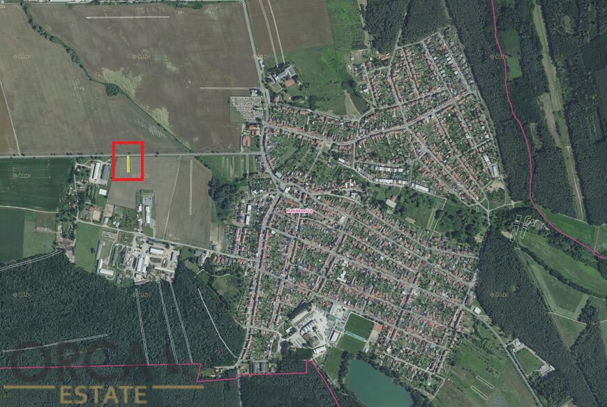 Spoluvlastnický podíl 142 m2 na pozemku v k.ú. Ratíškovice