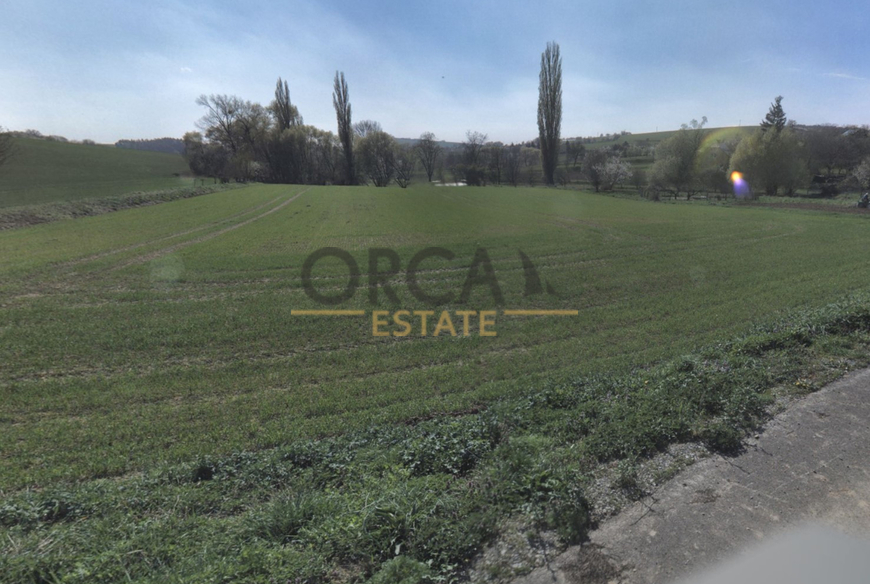 Prodej stavebního pozemku v Labutech