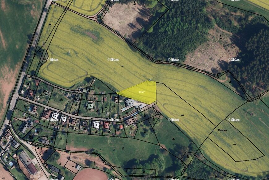 Babí u Náchoda (2438 m2)