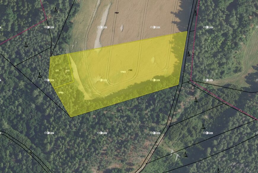 Bratřínov (11 086 m2)