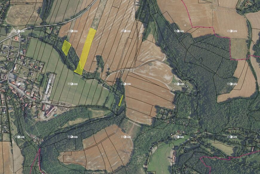 Bratřínov (8 413 m2)