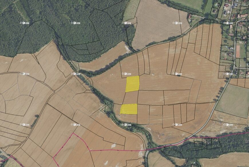 Bratřínov (8 237 m2)