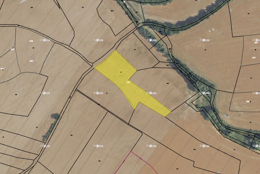 Bratřínov (8 434 m2)