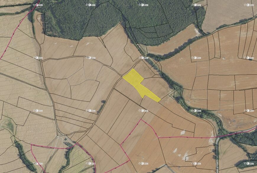 Bratřínov (8 434 m2)