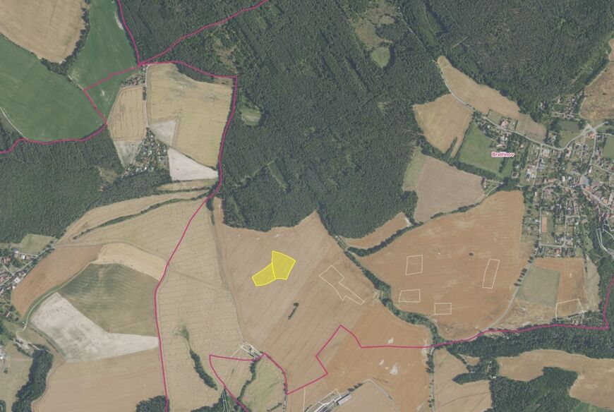 Bratřínov (12 229 m2)