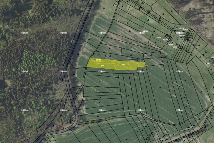 Černé Voděrady (5 057 m2)