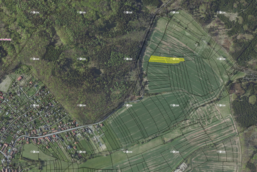 Černé Voděrady (5 057 m2)