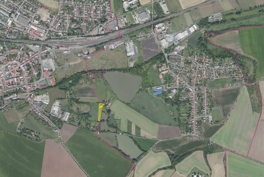 Český Brod (3 740 m2)