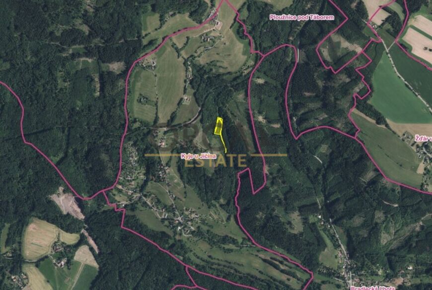 0,5 ha pozemků v k.ú. Kyje u Jičína